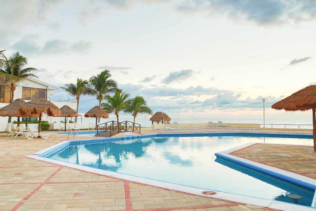 Apartment On The Beach With Terrace Ocean View, Brisas Cancun 01 By Beach & Ocean Apartments Buitenkant foto