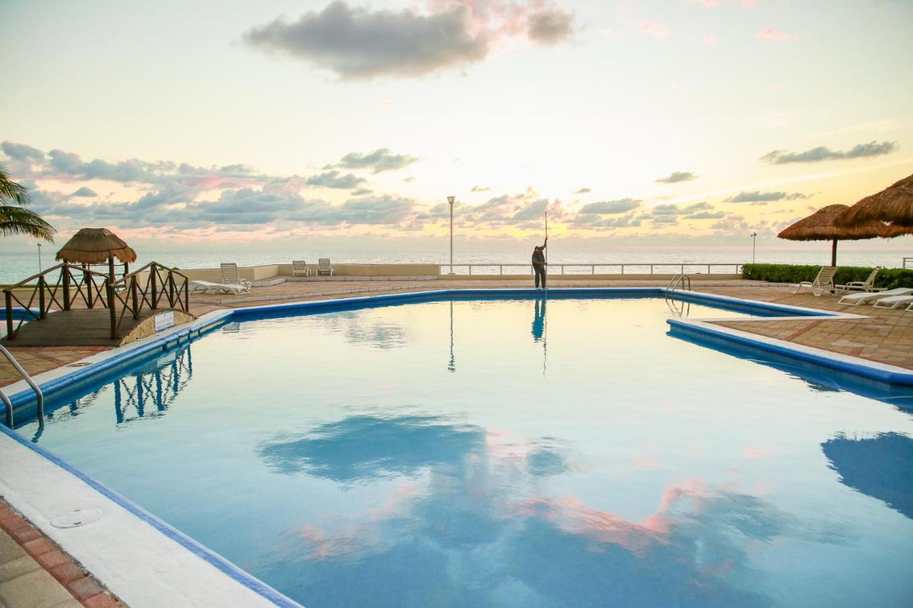 Apartment On The Beach With Terrace Ocean View, Brisas Cancun 01 By Beach & Ocean Apartments Buitenkant foto